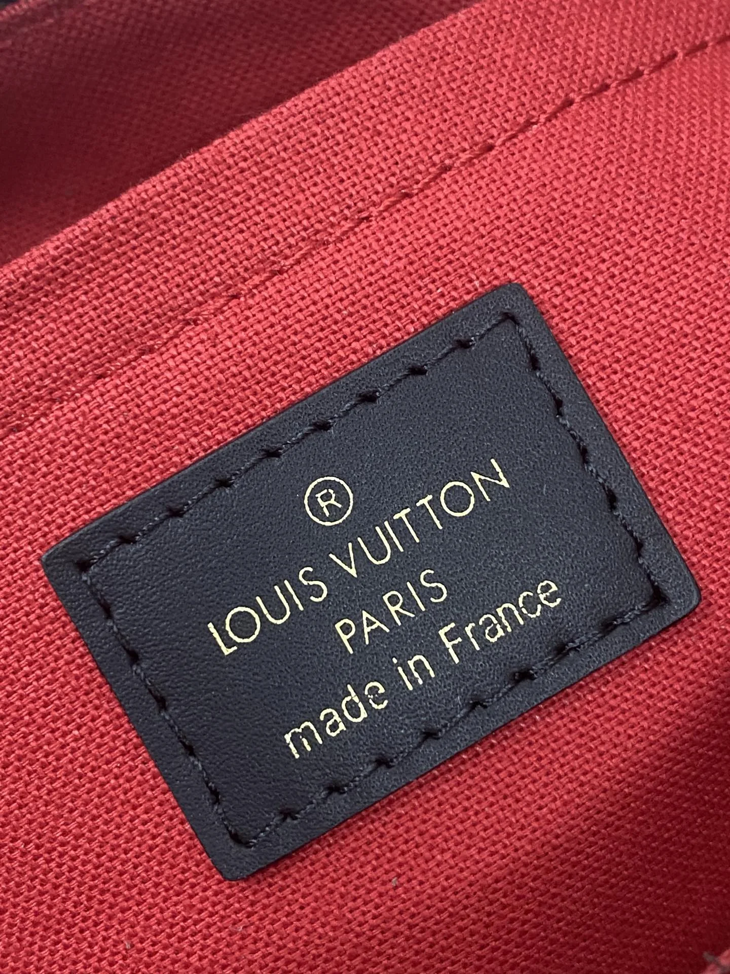 Louisvuitton OnTheGo Tote M46653 25x13x10 cm - description_image9