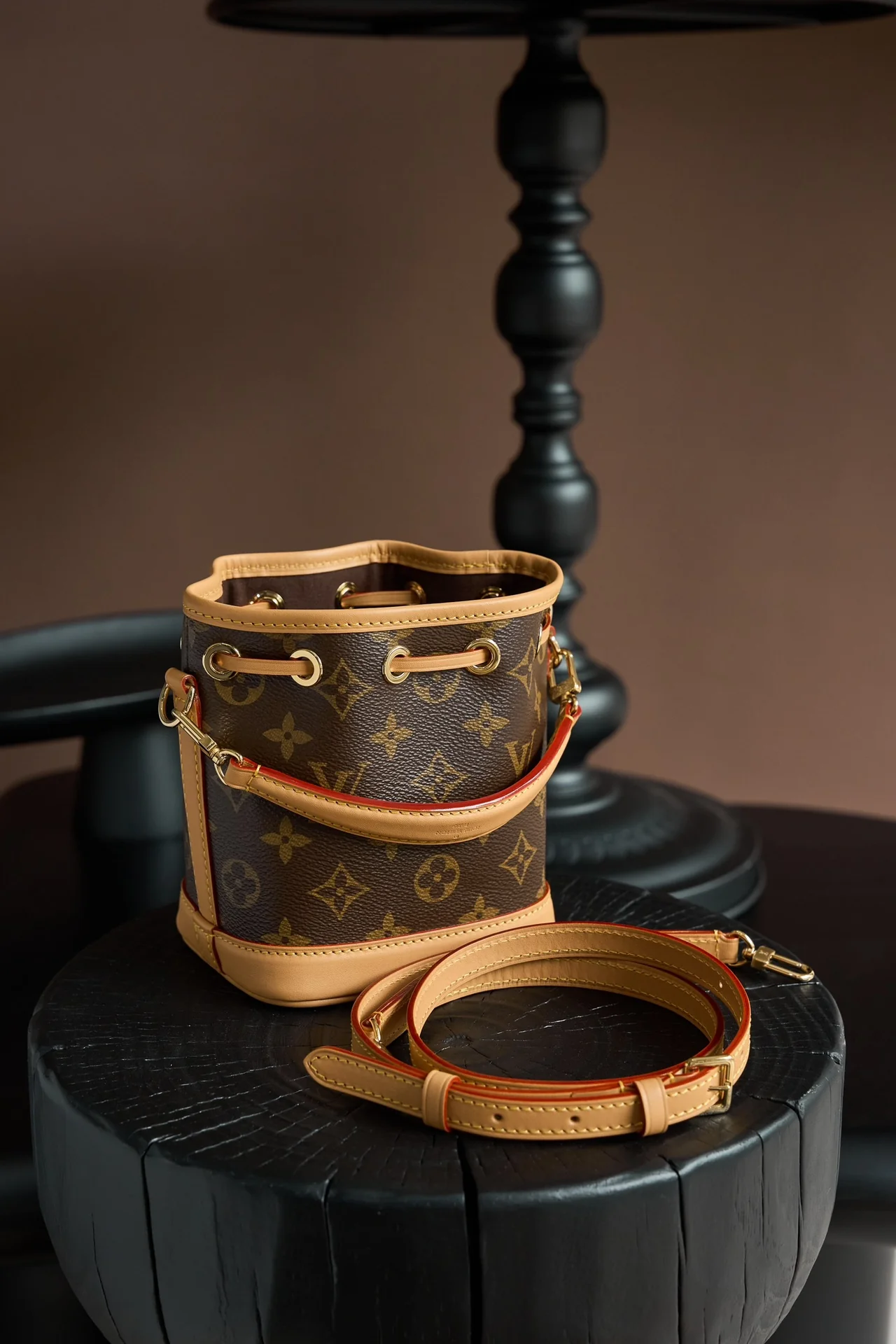 Louisvuitton Nano Noe Handbag M81266 13x16x10 cm - description_image3