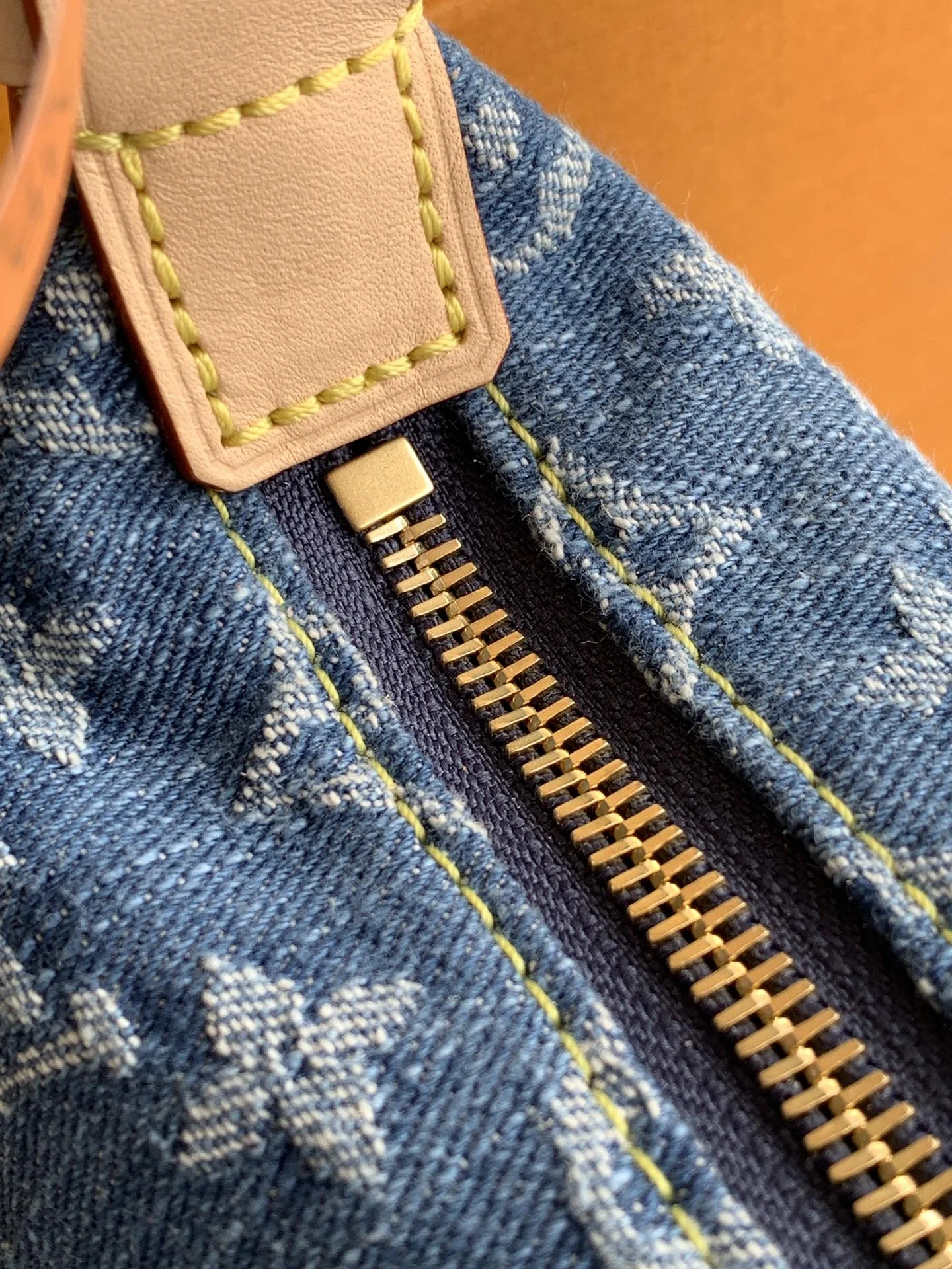 Louisvuitton HILLS POCHETTE M82949 18.5x11x6.5 cm - description_image8