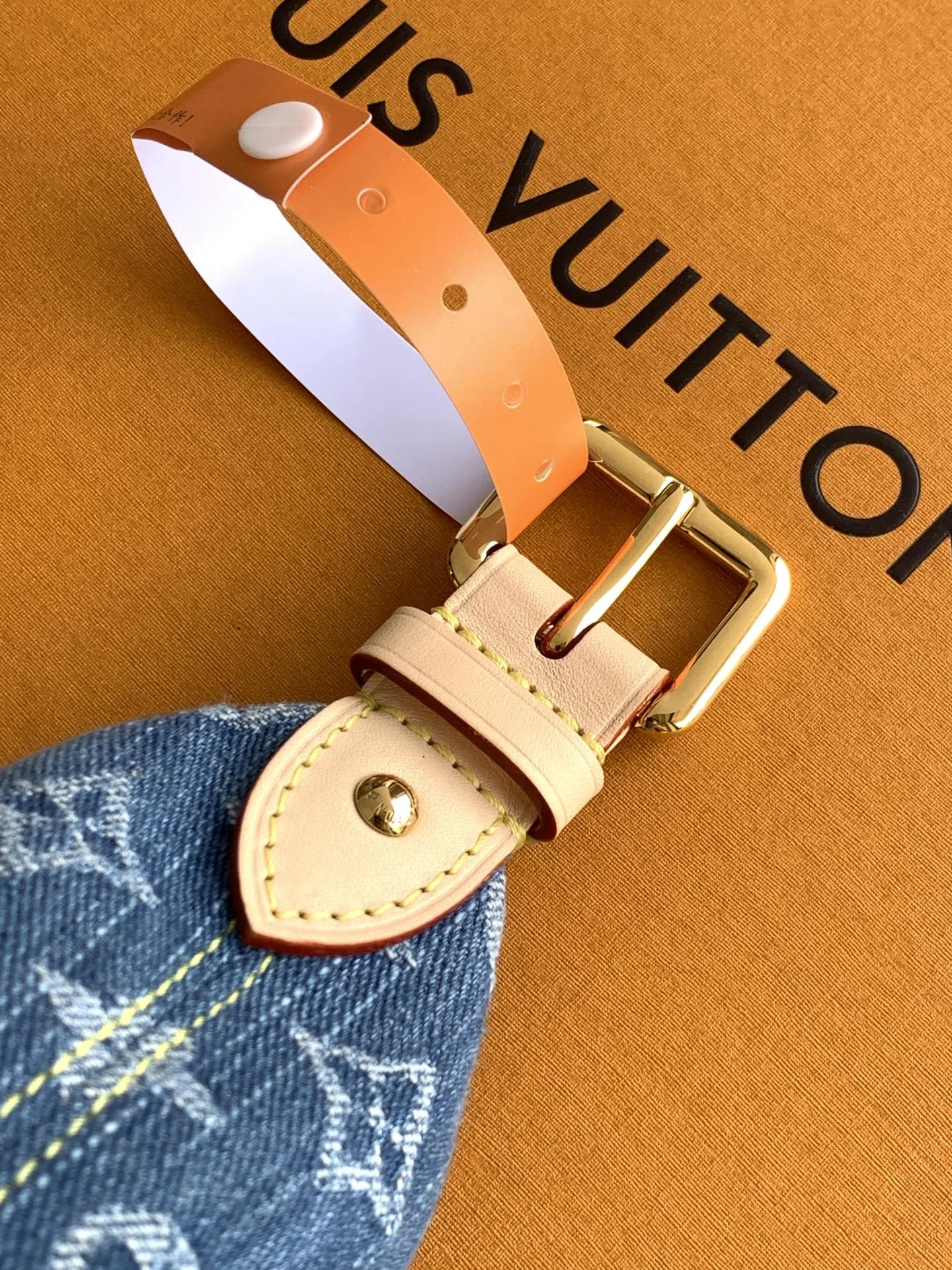 Louisvuitton HILLS POCHETTE M82949 18.5x11x6.5 cm - description_image9