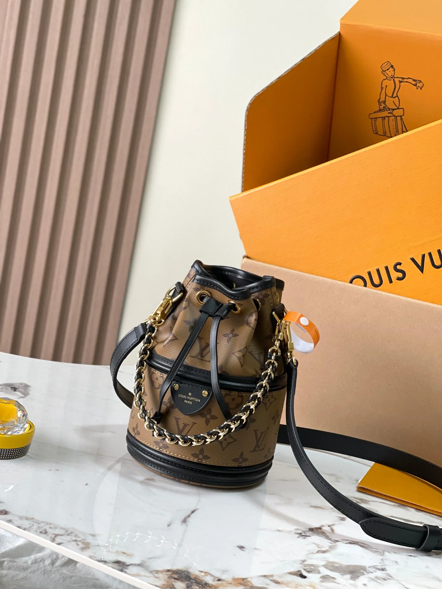 Louisvuitton Noe Canoe Bucket Bag M83482 14x20x14cm - description_image1