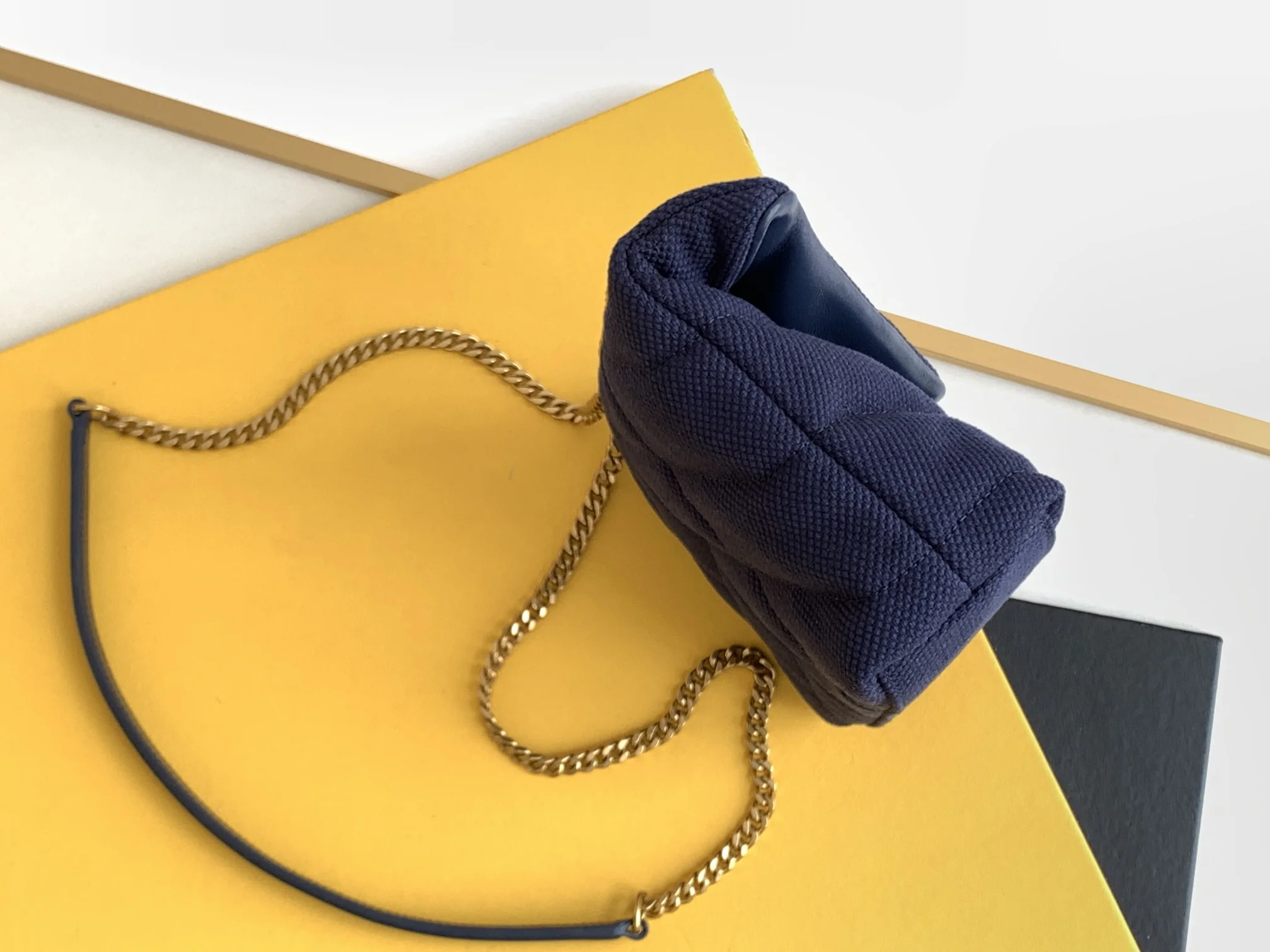 Saint Laurent Lou 333 23x15.5x8.5 cm Saint Laurent Lou 333 23x15.5x8.5 cm - description_image3