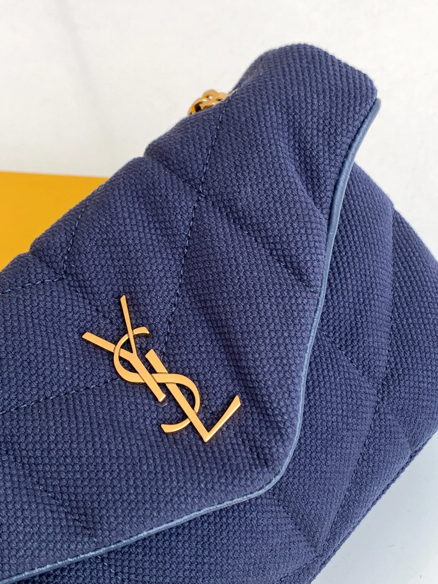 Saint Laurent Lou 333 23x15.5x8.5 cm Saint Laurent Lou 333 23x15.5x8.5 cm - description_image4