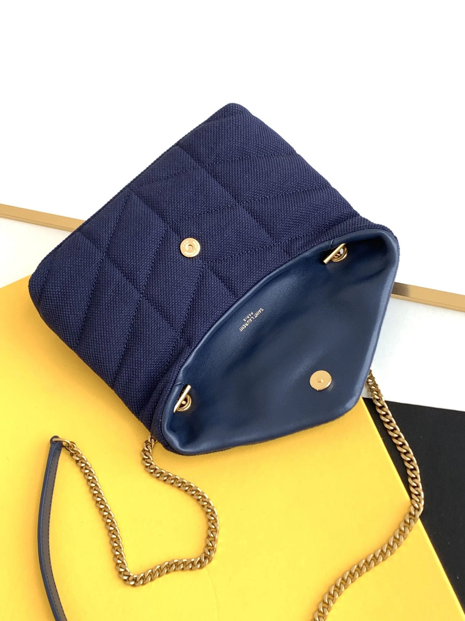 Saint Laurent Lou 333 23x15.5x8.5 cm Saint Laurent Lou 333 23x15.5x8.5 cm - description_image6