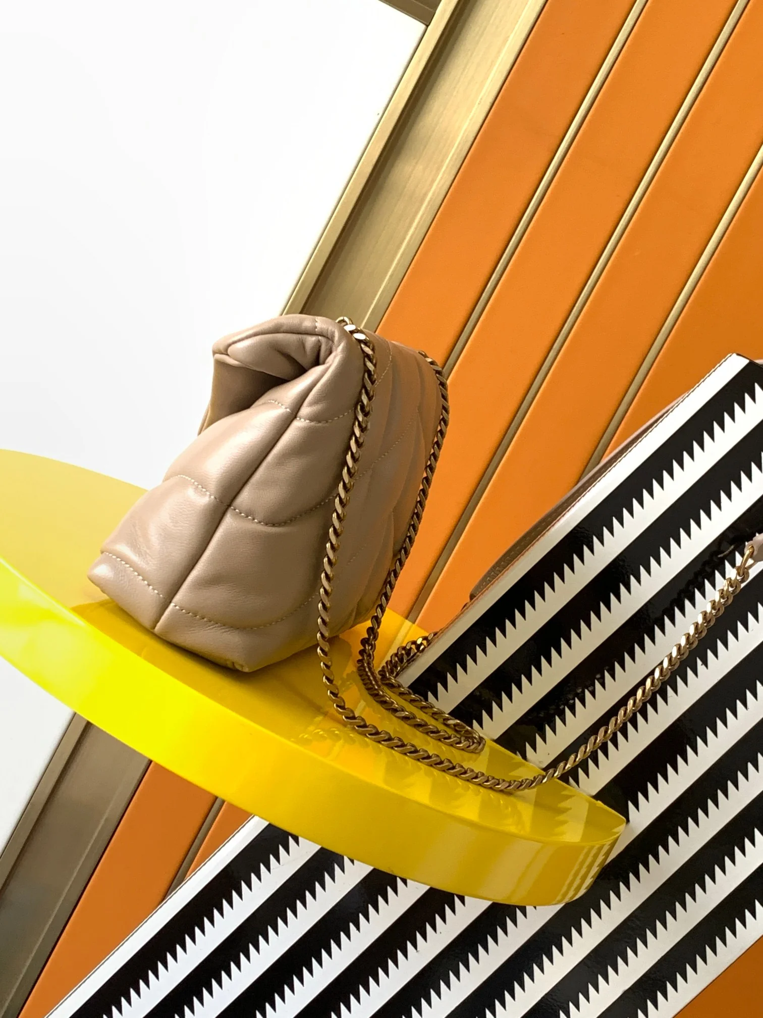 Saint Laurent Lou Quilted Lambskin Puffer Bag 23x15.5x5.8 cm - description_image1