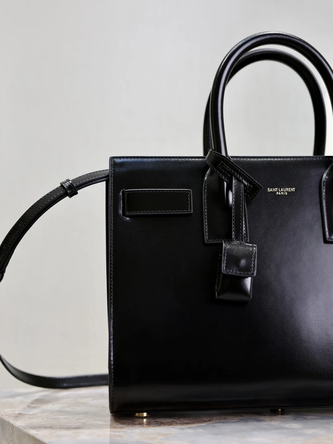 Saint Laurent Sac De Jour 378299 32x25.5x15.5 cm - description_image4