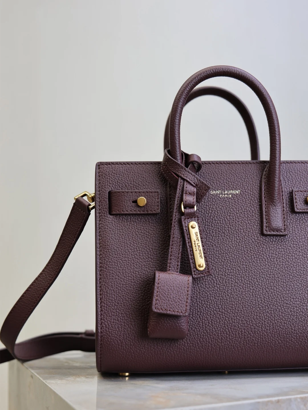 Saint Laurent Sac De Jour 22x18x10.5 cm Saint Laurent Sac De Jour 22x18x10.5 cm - description_image5