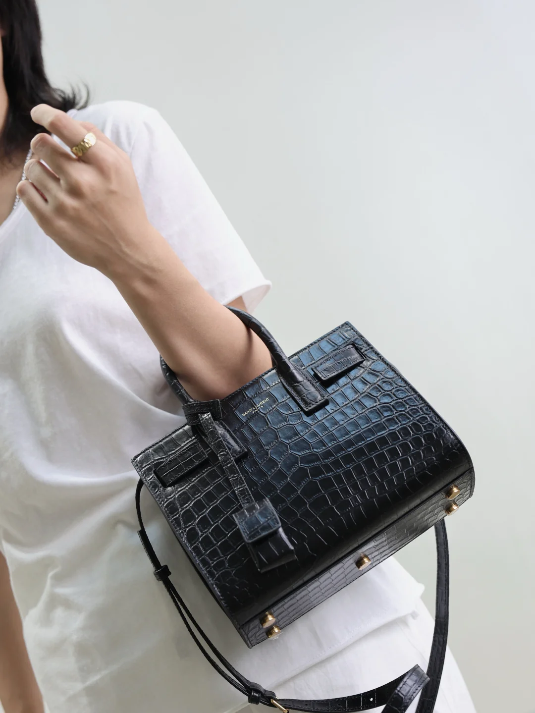 Saint Laurent Sac De Jour - description_image3