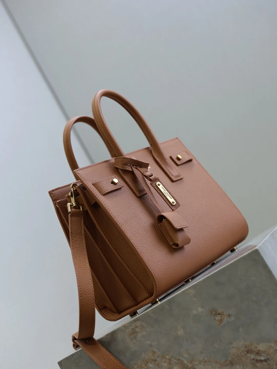 Saint Laurent Sac de Jour 421863 26x20.5x12.5 cm - description_image3