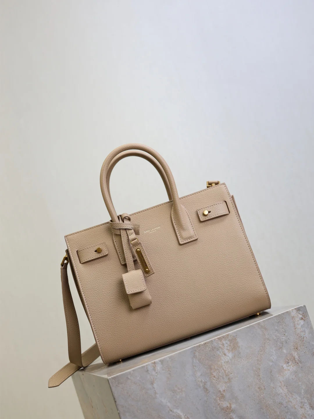 Saint Laurent Sac de Jour 421863 26x20.5x12.5 cm - description_image2