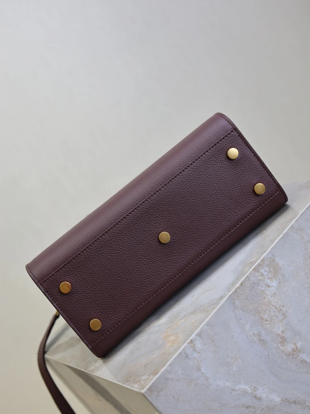 Saint Laurent Sac De Jour 421863 26x20.5x12.5 cm - description_image9