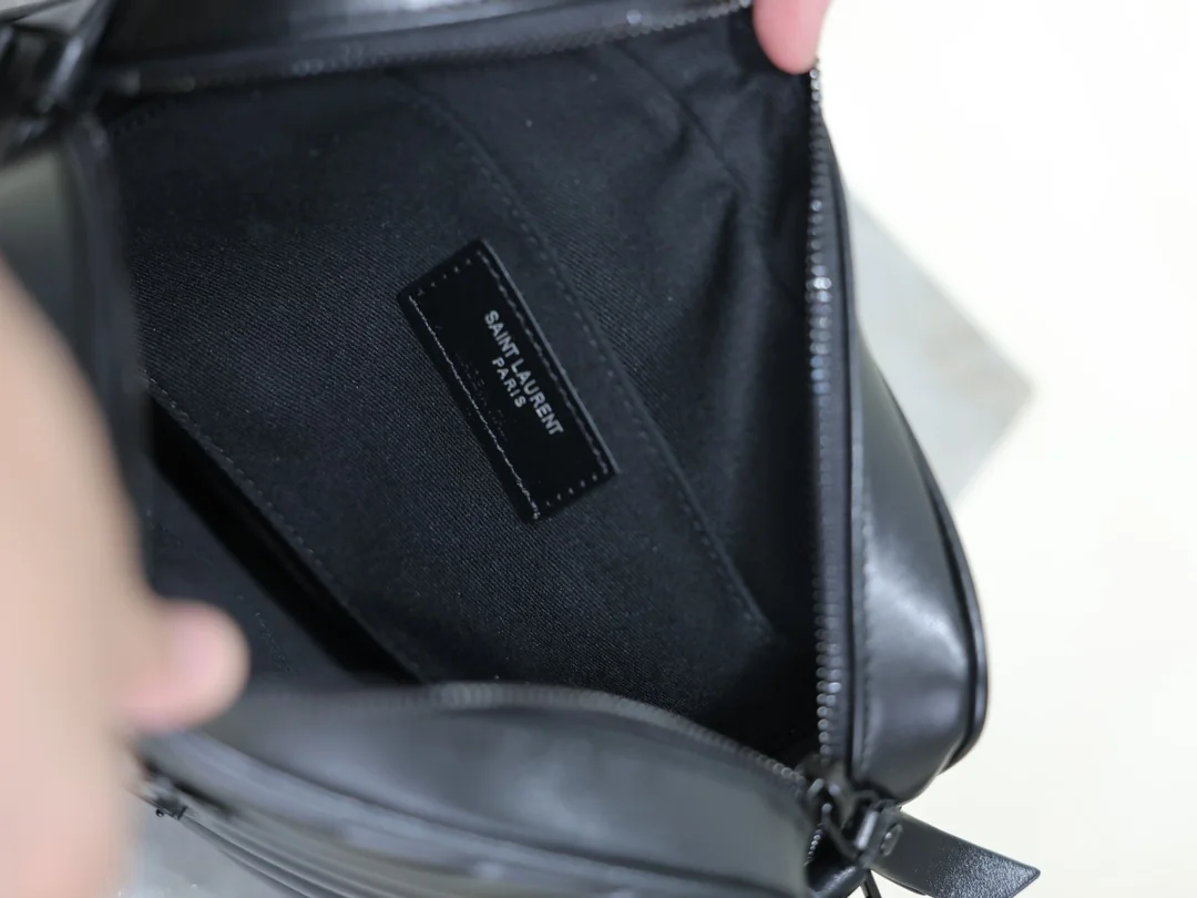 Saint Laurent Lou Camera Bag 23x16x6 cm - description_image6