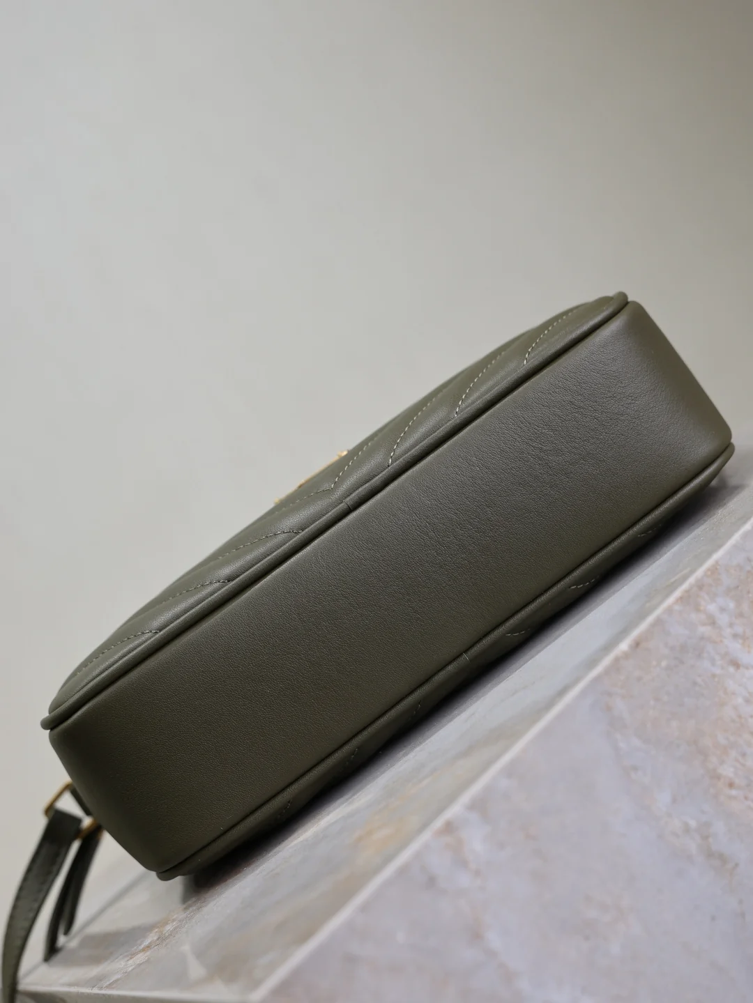 Saint Laurent Lou Camera Bag 520534-1 23x16x6 cm - description_image9