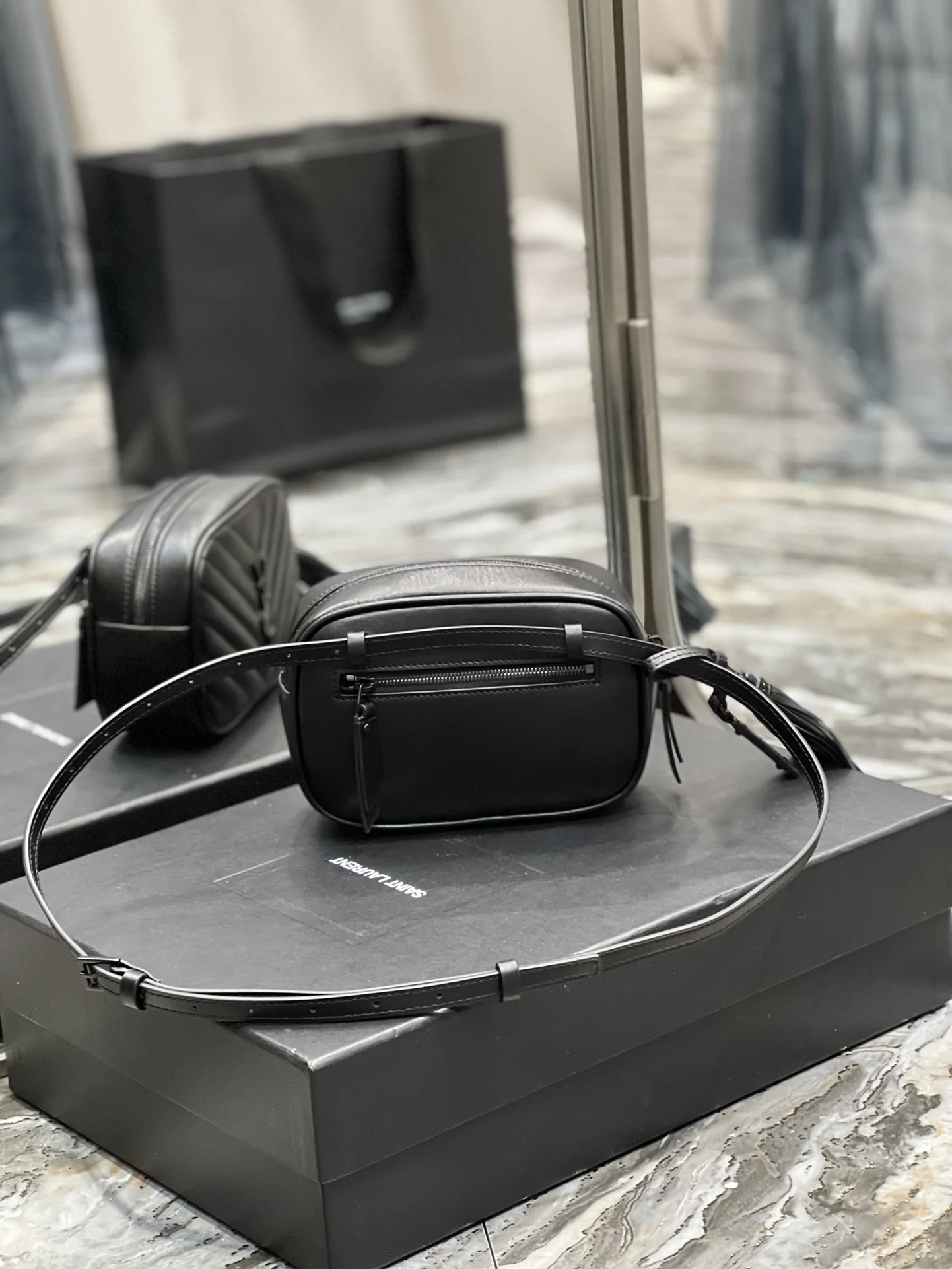 Saint Laurent Lou Belt Bag 534817 15.5x10.5x5.5 cm - description_image4