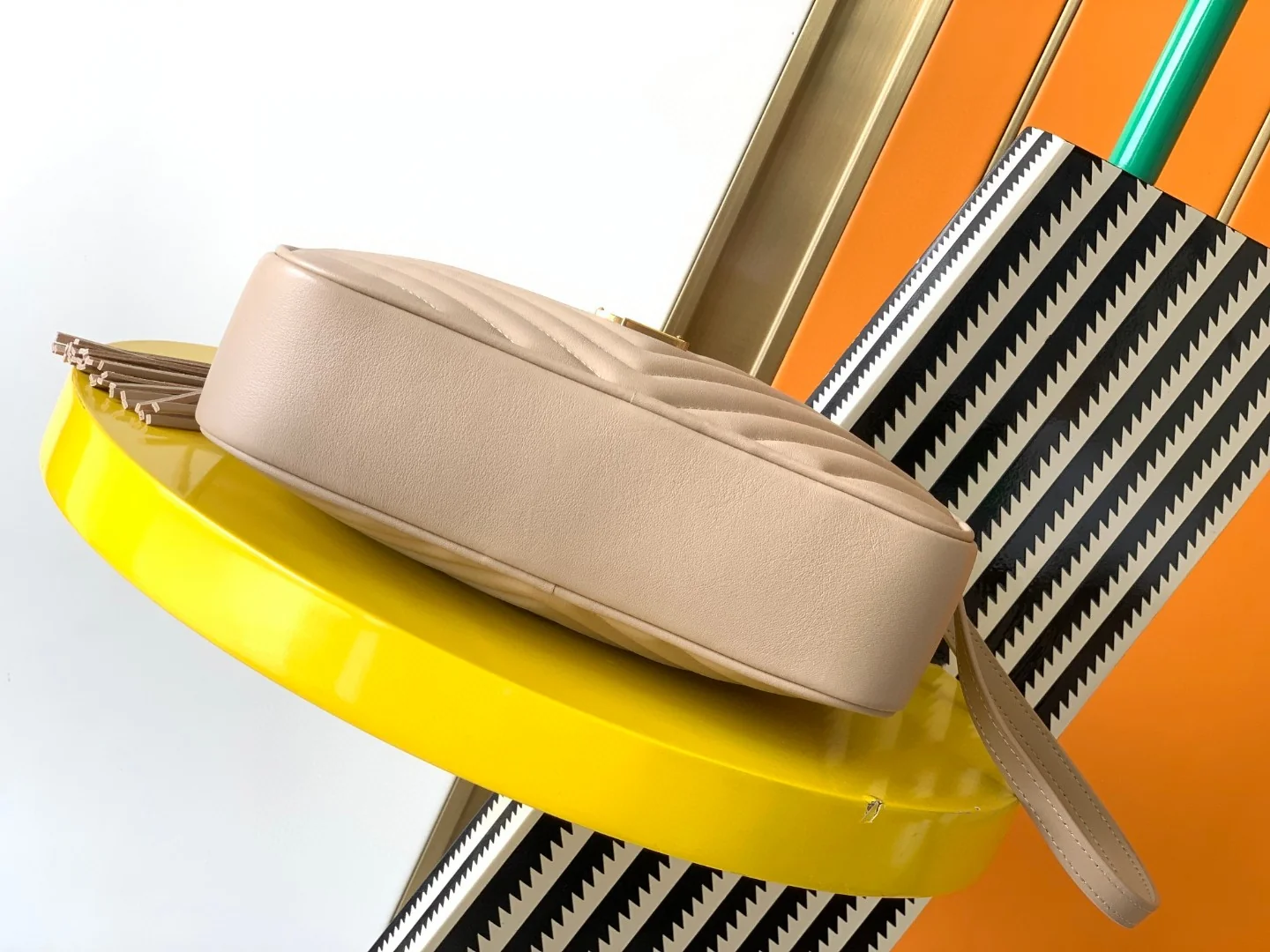 Saint Laurent Lou 534 23x16x6 cm - description_image3