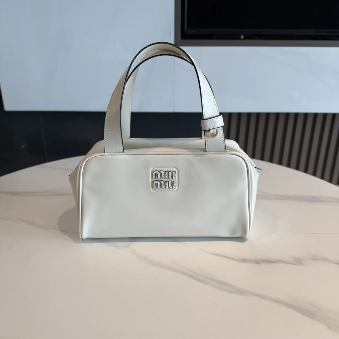 Saint Laurent LouLou backpack - description_image9