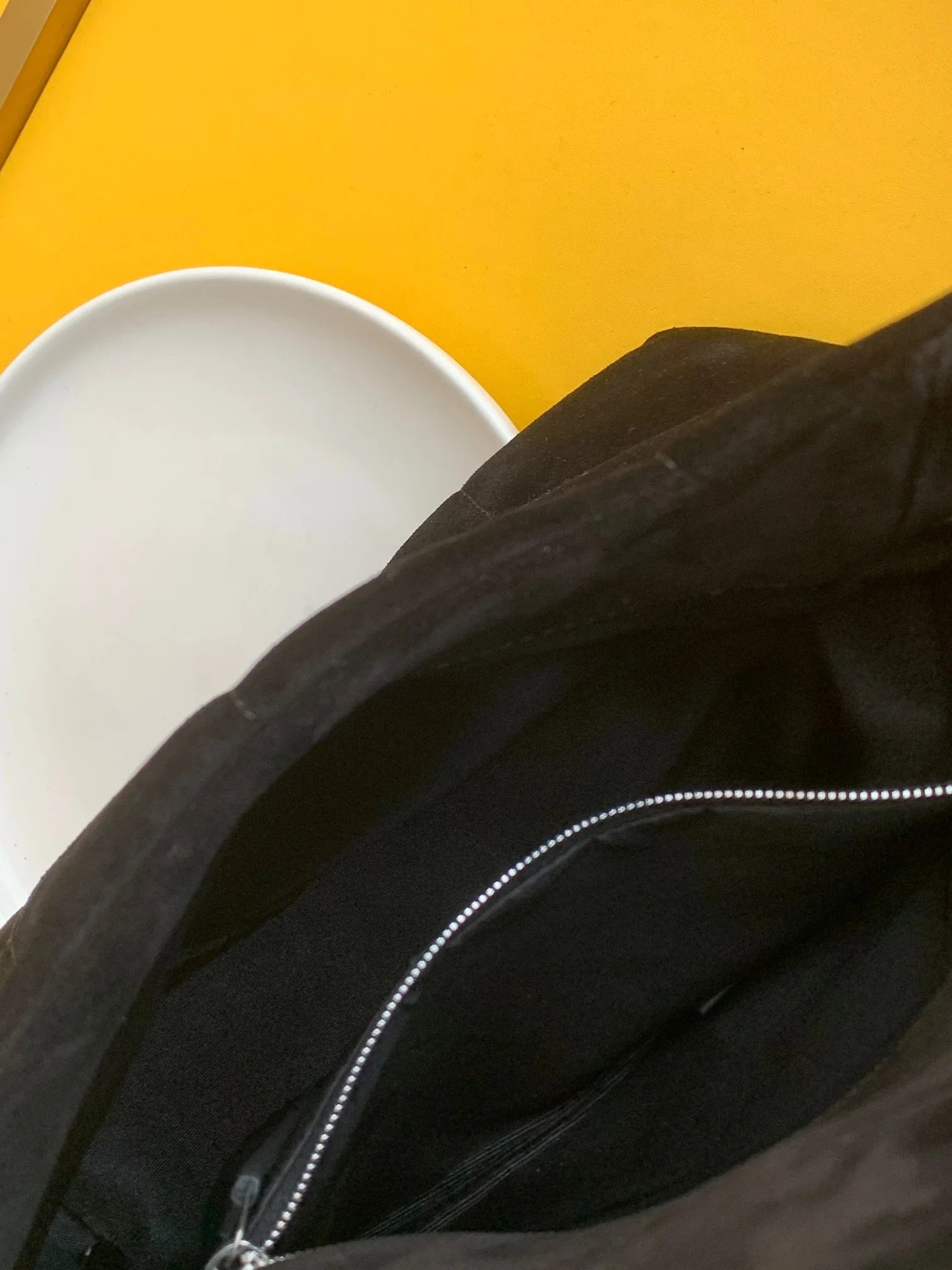 Saint Laurent Lou Quilted Puffer Bag 29x17x11 cm - description_image8