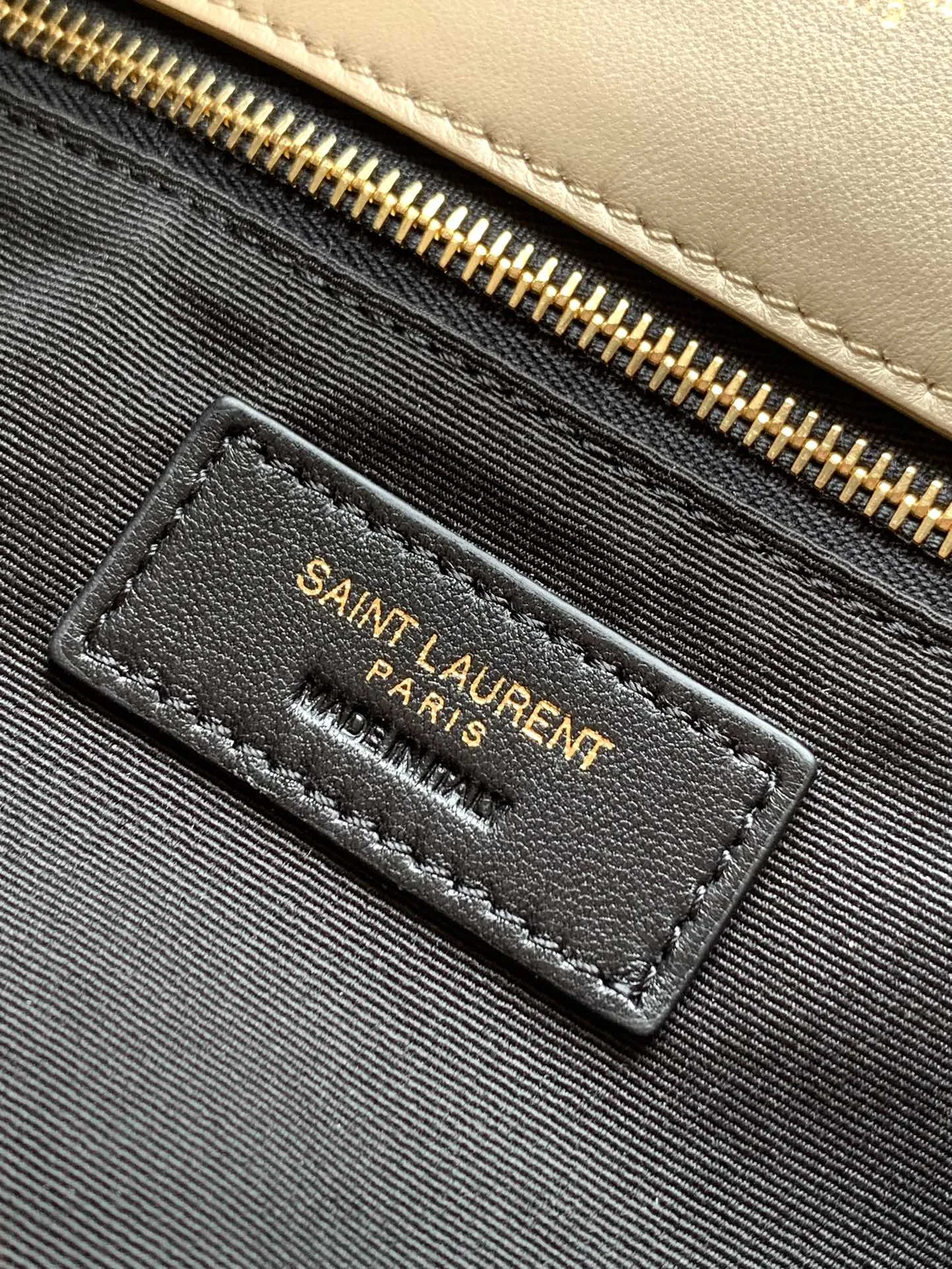 Saint Laurent Lou 29x17x11 cm - description_image9