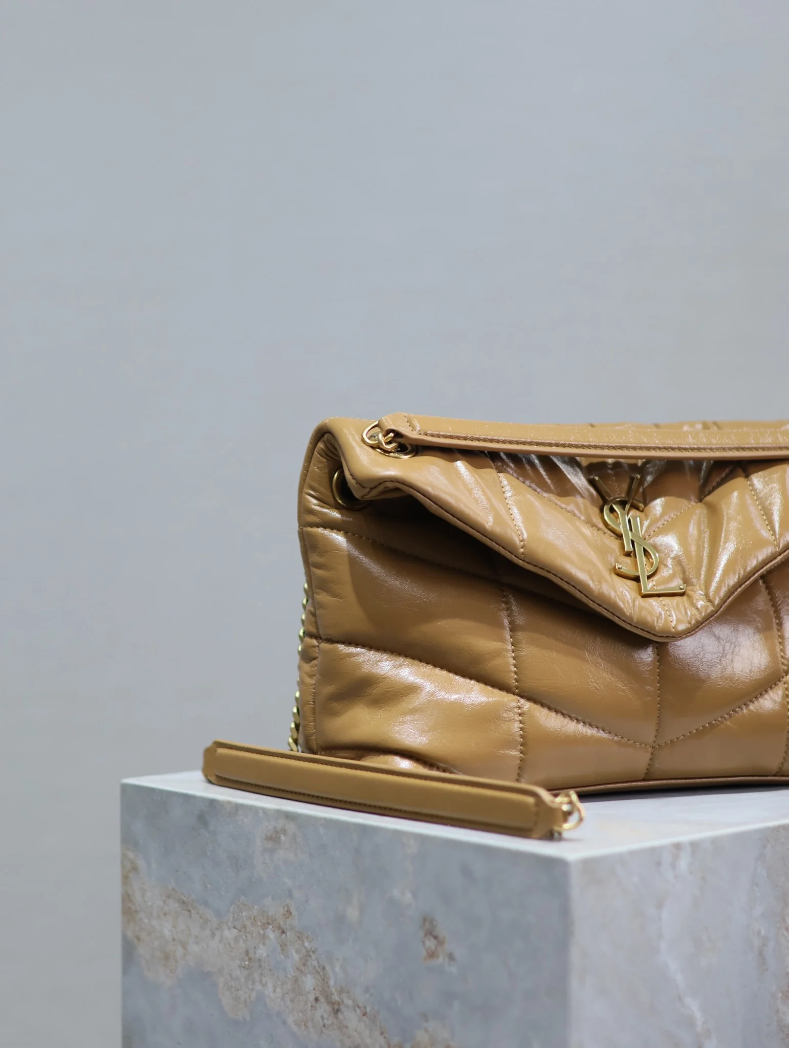 Saint Laurent Loulou Quilted Waxed Calfskin Chain Bag Model 577476 29x17x11 cm - description_image5