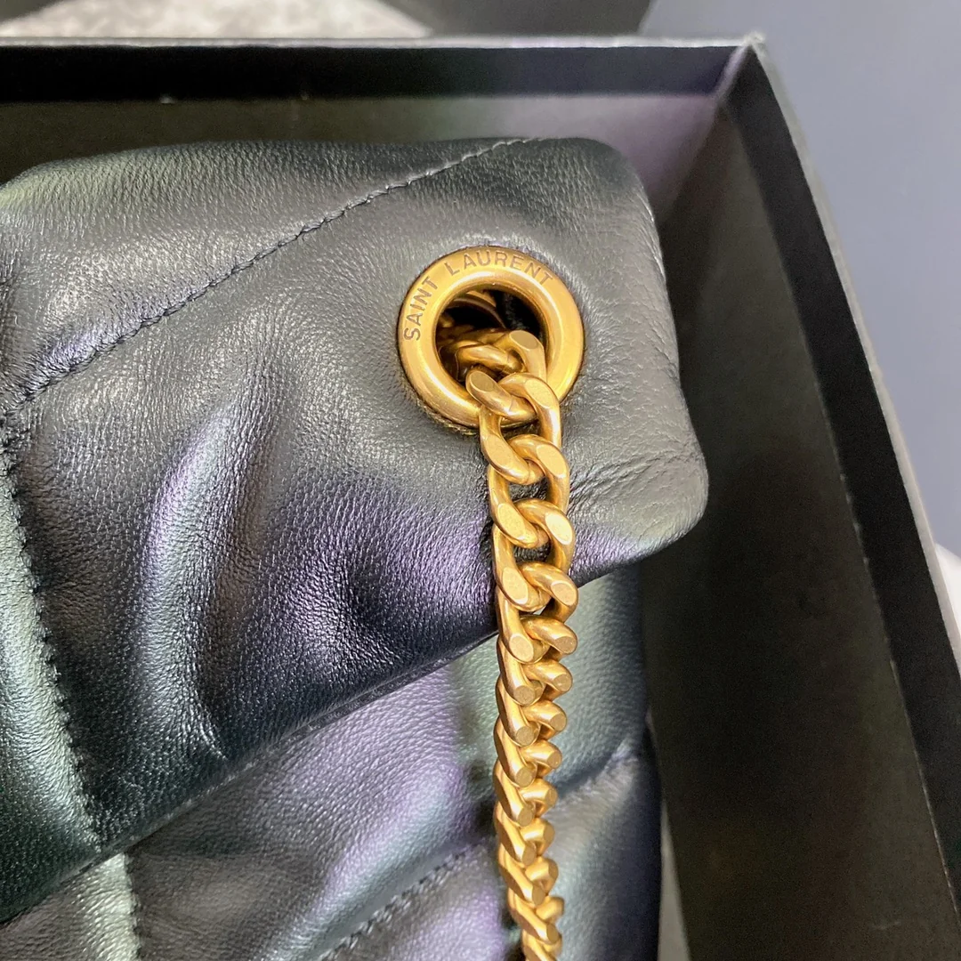 Saint Laurent LouLou Quilted Lambskin Shoulder Bag 29x17x11 cm - description_image7