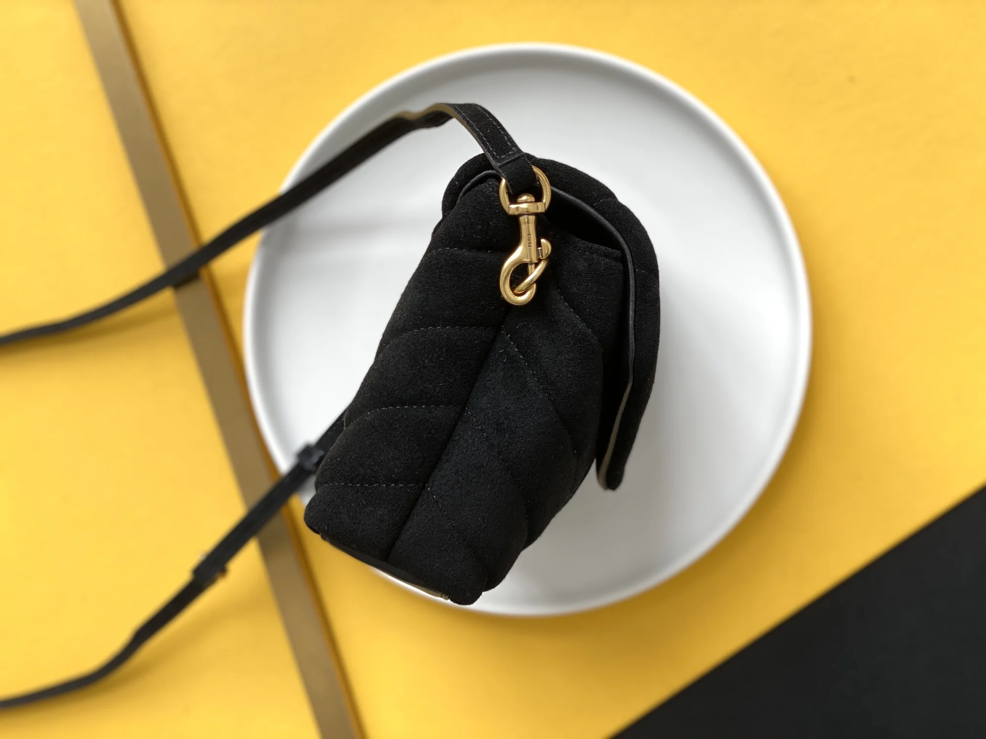 Saint Laurent Lou 630951 20x14x7 cm - description_image3