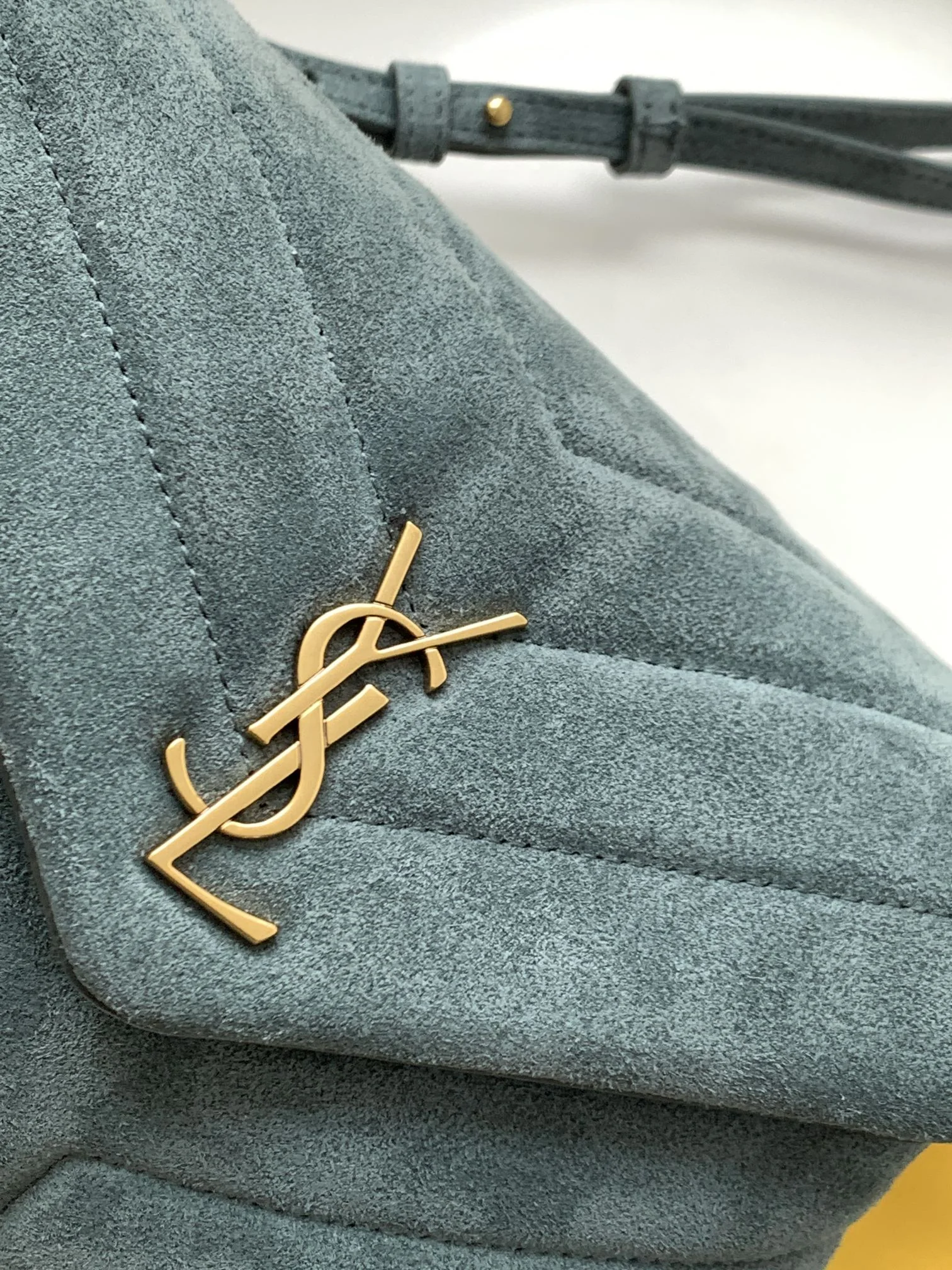 Saint Laurent Lou 630951 20x14x7 cm Saint Laurent Lou 630951 20x14x7 cm - description_image5