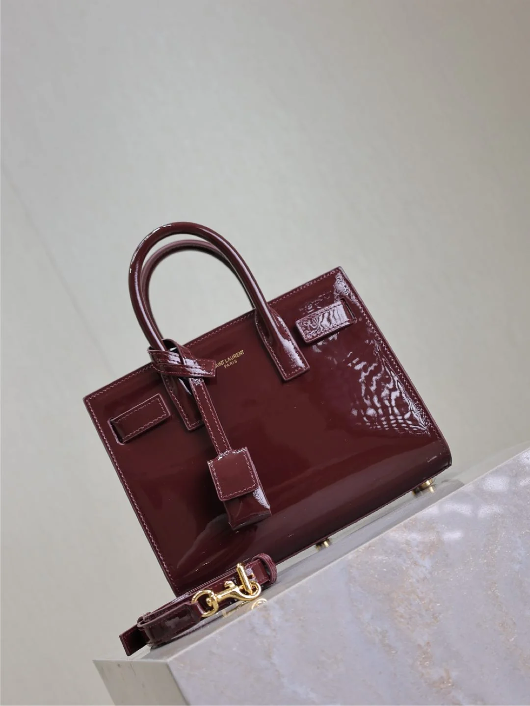 Saint Laurent Sac de Jour Accordion Bag Model 717440 22x18x10.5 cm - description_image2