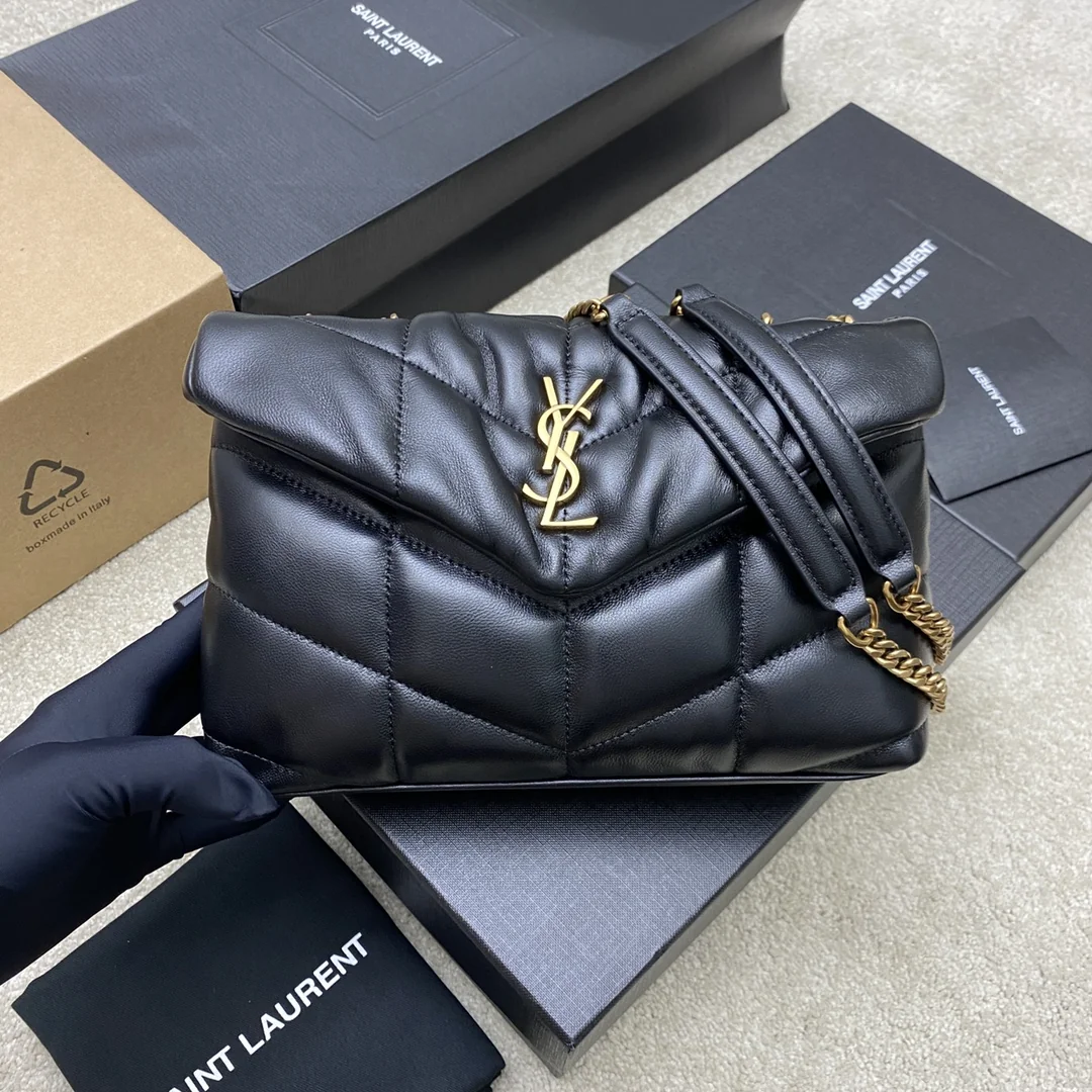 Saint Laurent LouLou Puffer 23x15.5x5.8 cm Saint Laurent LouLou Puffer 23x15.5x5.8 cm - description_image1