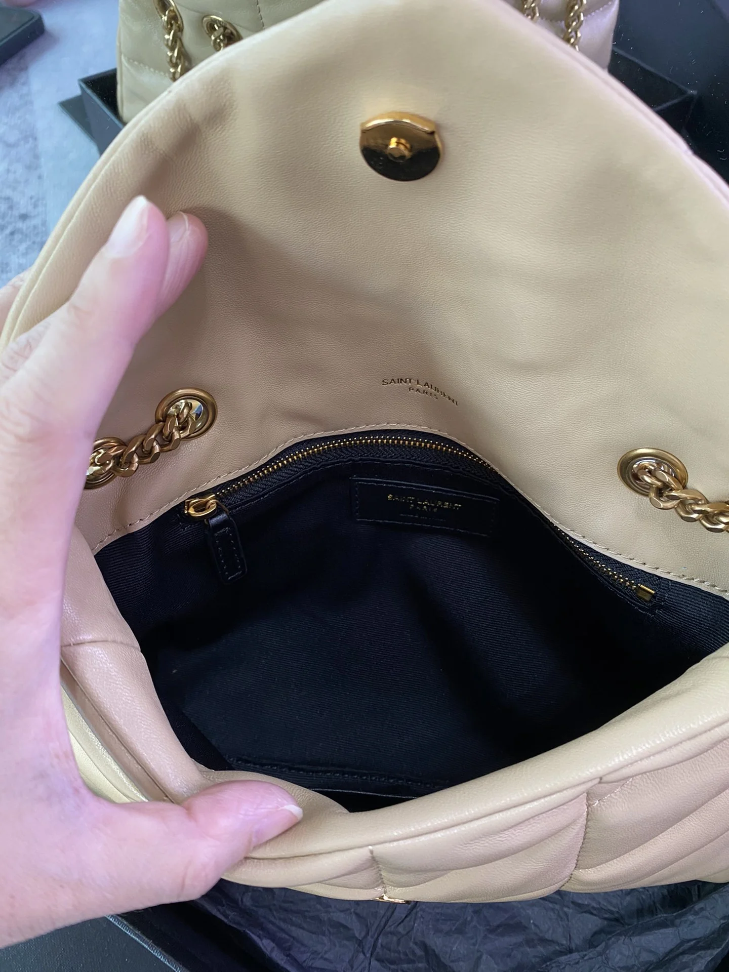 Saint Laurent Loulou Puffer Mini 759337 23x15.5x8.5 cm - description_image9