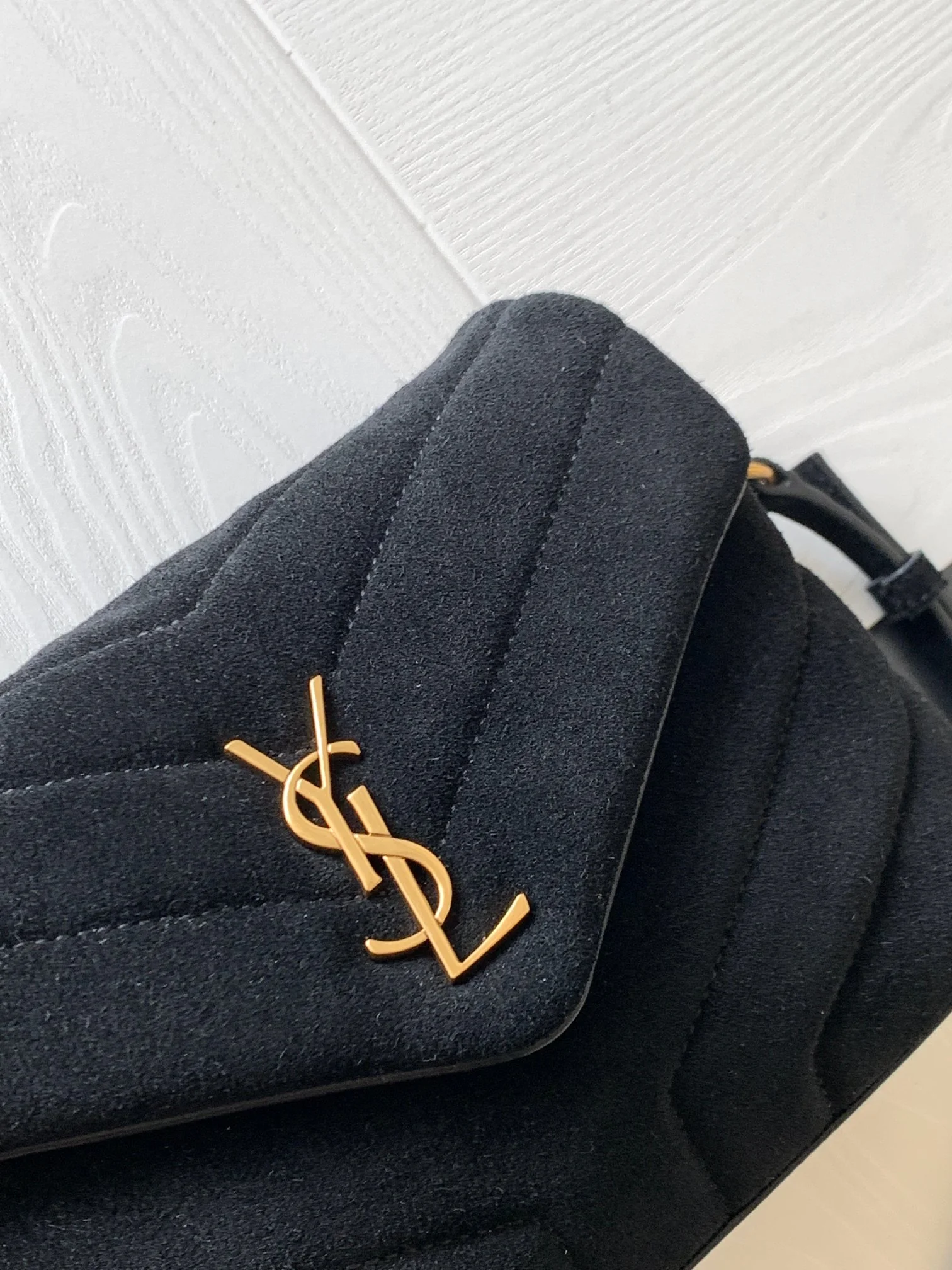 Saint Laurent Lou 951 20x14x7 cm - description_image5